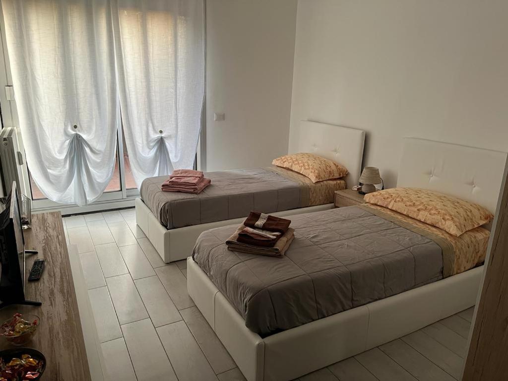 Einaudi Apartment Cologno Monzese Exteriör bild