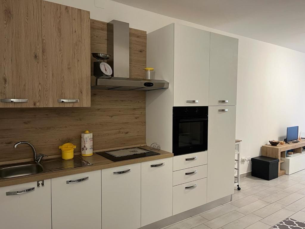 Einaudi Apartment Cologno Monzese Exteriör bild